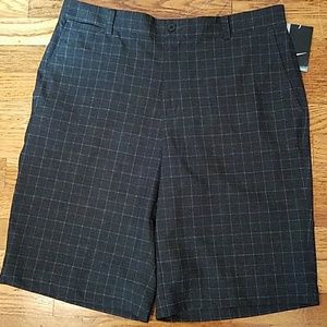 Nike Men's Golf Shorts  *NWT * Nice Design